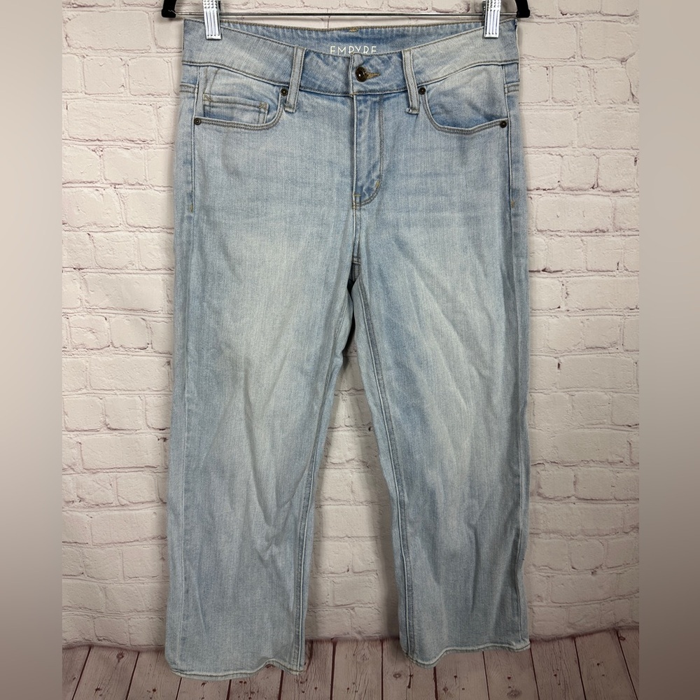 Empyre Cassia Straight Crop mid rise light wash jeans sz 5